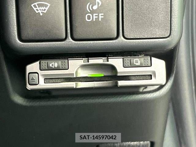 Toyota AQUA 2013-12 325924-5