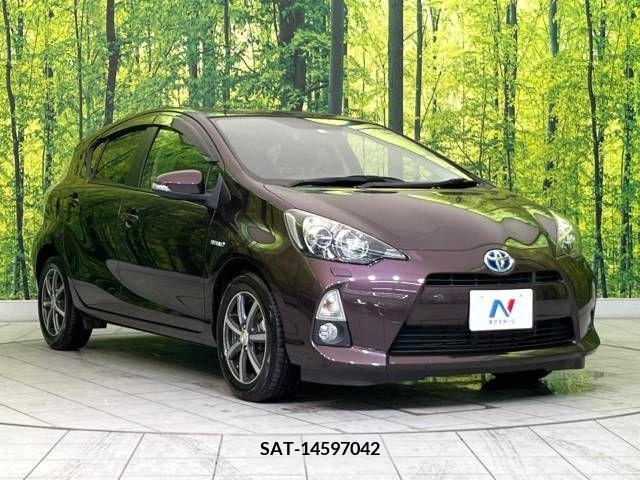 Toyota AQUA 2013-12 325924-16