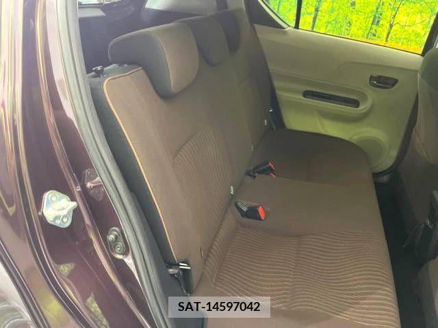 Toyota AQUA 2013-12 325924-9