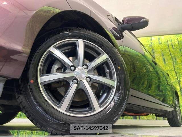 Toyota AQUA 2013-12 325924-13