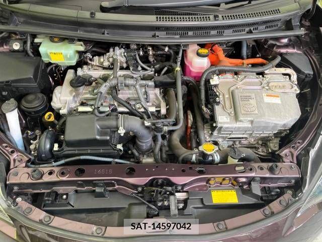 Toyota AQUA 2013-12 325924-18