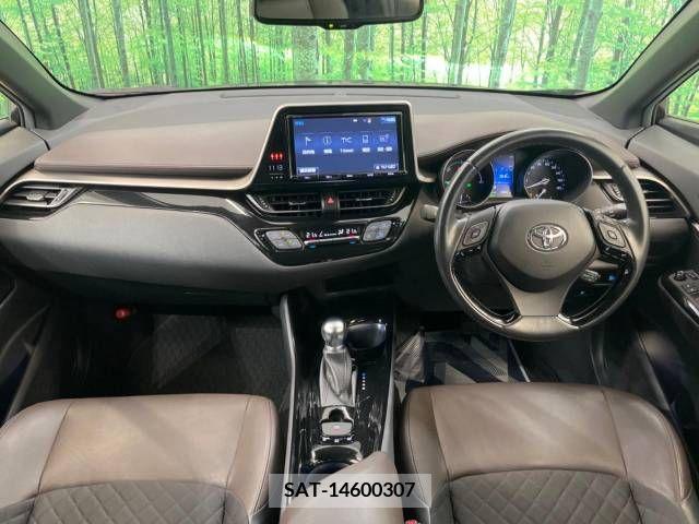 Toyota C-HR 2018-05 357861-1