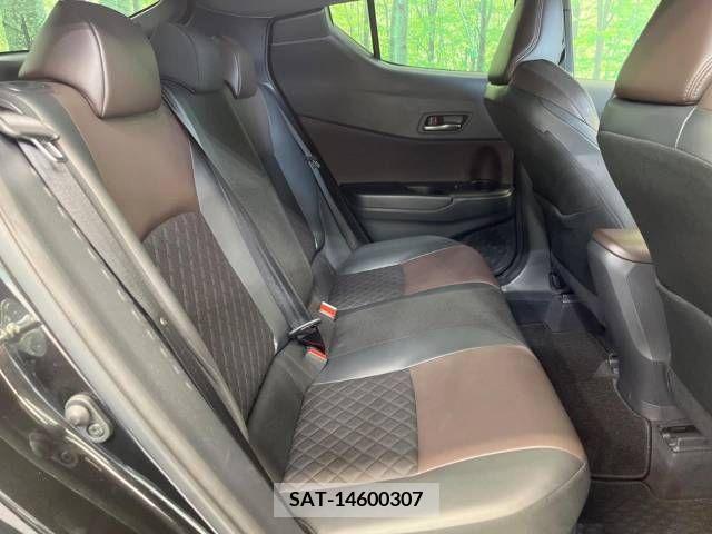 Toyota C-HR 2018-05 357861-12