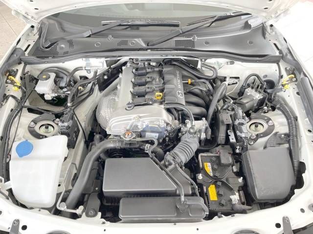 Mazda ROADSTER 2021-03 182160-18