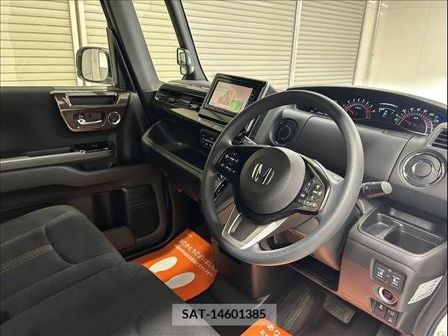 Honda N BOX CUSTOM 2018-09 251066-1