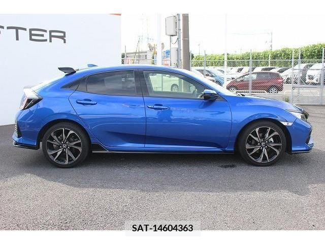 Honda CIVIC 2019-08 351728-2