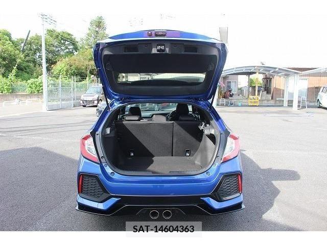 Honda CIVIC 2019-08 351728-8