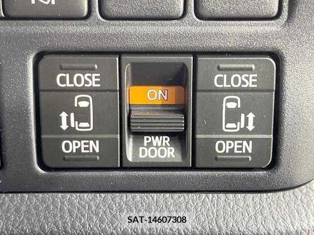 Toyota NOAH 2019-03 232006-4