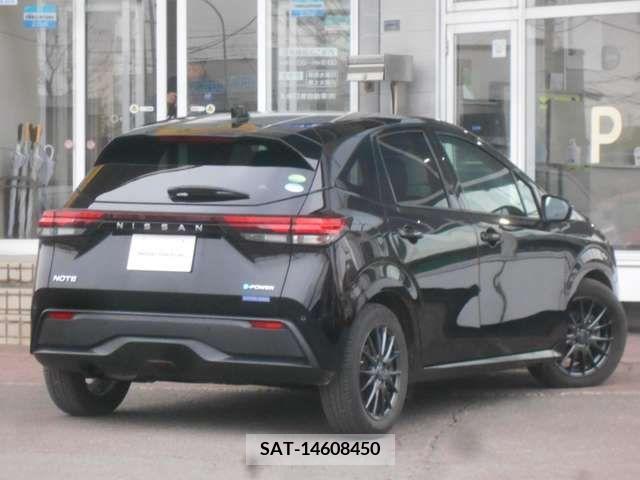 Nissan NOTE 2021-04 246488-1
