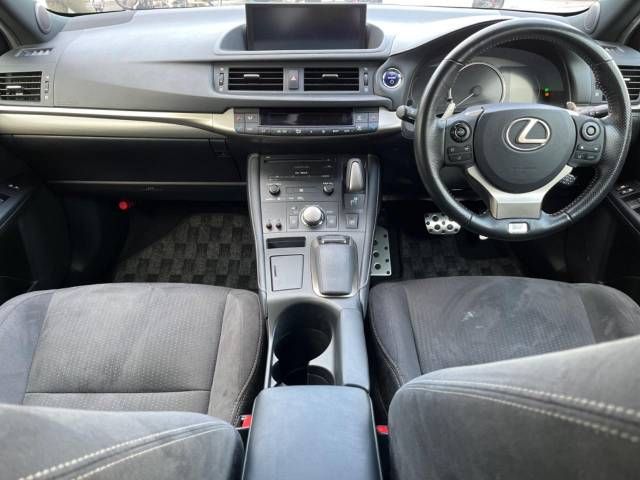 Lexus CT 2017-09 191655-1