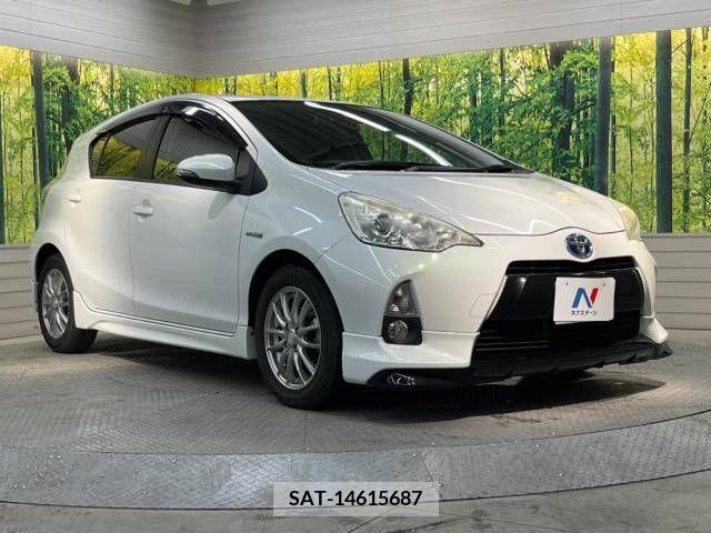 Toyota AQUA 2013-09 356174-16