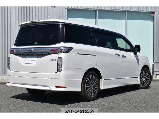 Nissan ELGRAND 2022-01 297103-1
