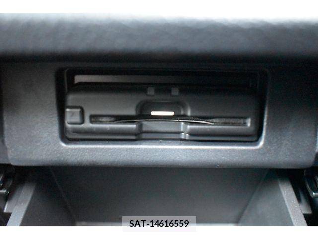 Nissan ELGRAND 2022-01 297103-7