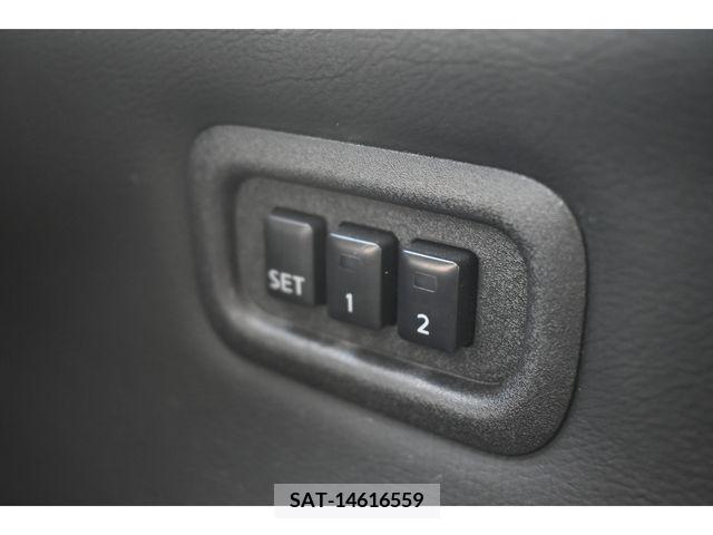Nissan ELGRAND 2022-01 297103-13