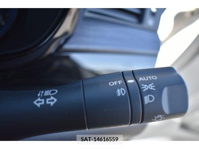 Nissan ELGRAND 2022-01 297103-15