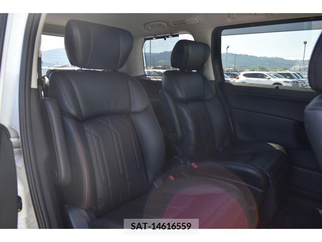 Nissan ELGRAND 2022-01 297103-18