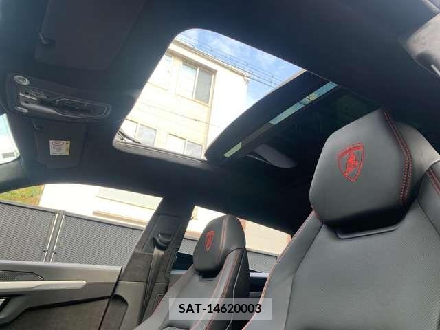 Lamborghini URUS 2021-02 222417-1