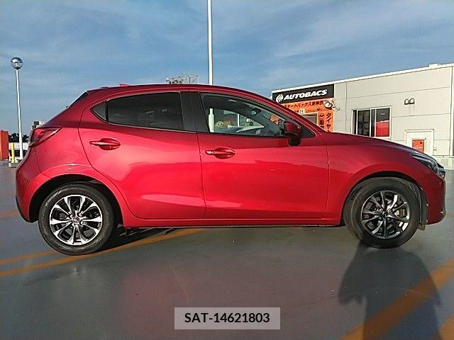 Mazda DEMIO 2017-10 296652-24