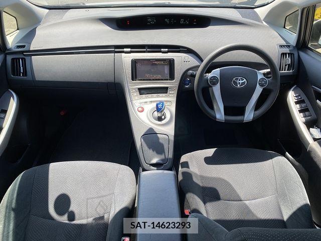 Toyota PRIUS 2014-12 236981-9