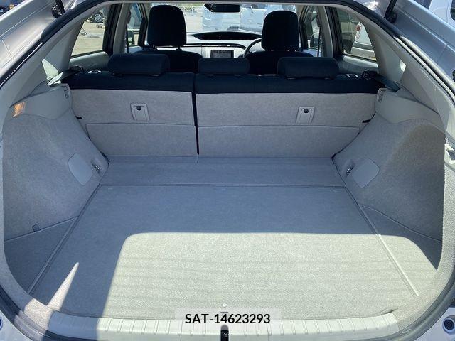 Toyota PRIUS 2014-12 236981-15