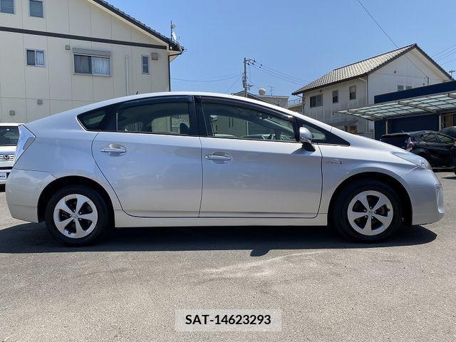 Toyota PRIUS 2014-12 236981-5