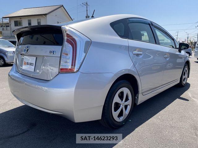 Toyota PRIUS 2014-12 236981-6