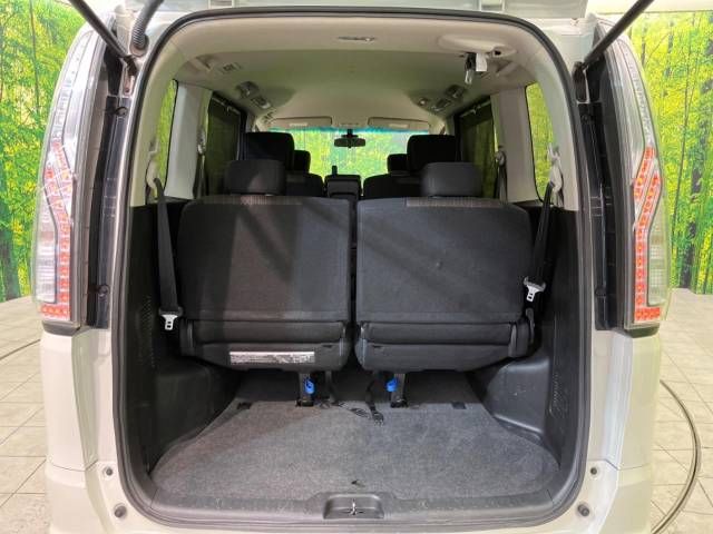Nissan SERENA 2015-11 1785-11