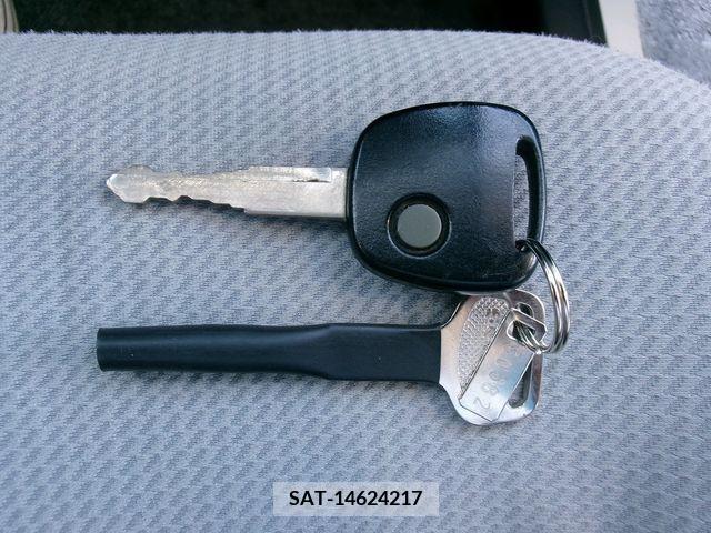 Suzuki ALTO 2018-01 387372-12