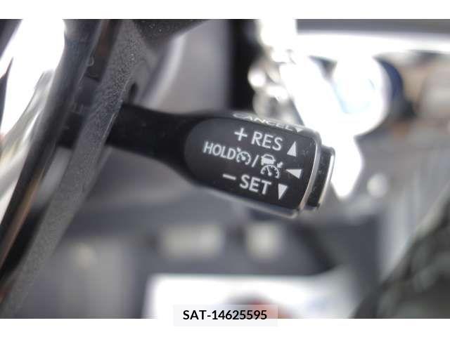 Toyota PRIUS 2019-09 281764-14