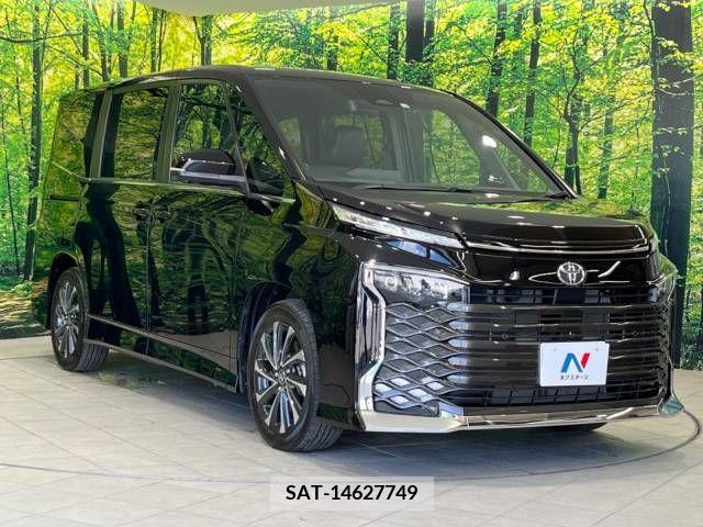 Toyota VOXY 2022-01 370327-16