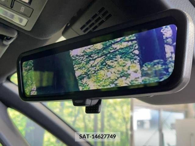 Toyota VOXY 2022-01 370327-5