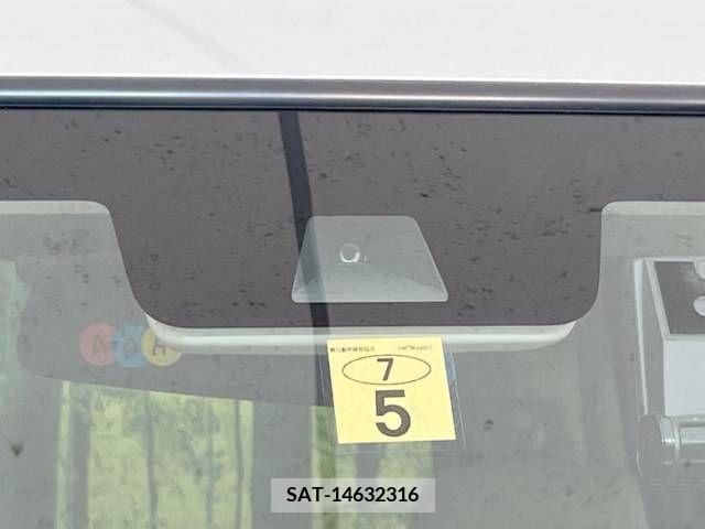 Honda N BOX 2018-05 278514-2