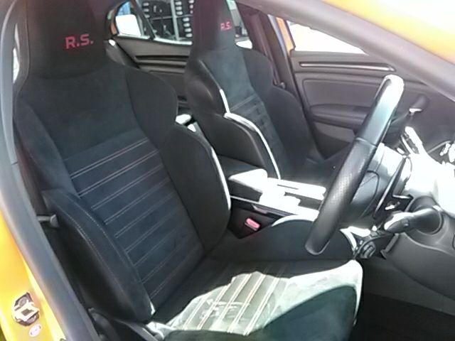 Renault MEGANE 2019-01 193411-10