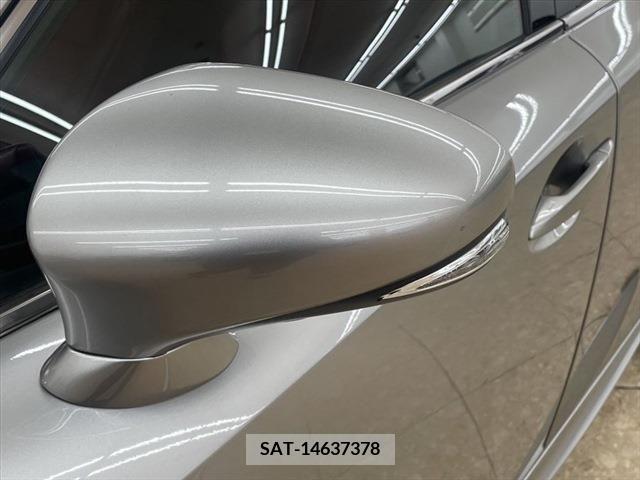Lexus IS 2013-06 205871-12