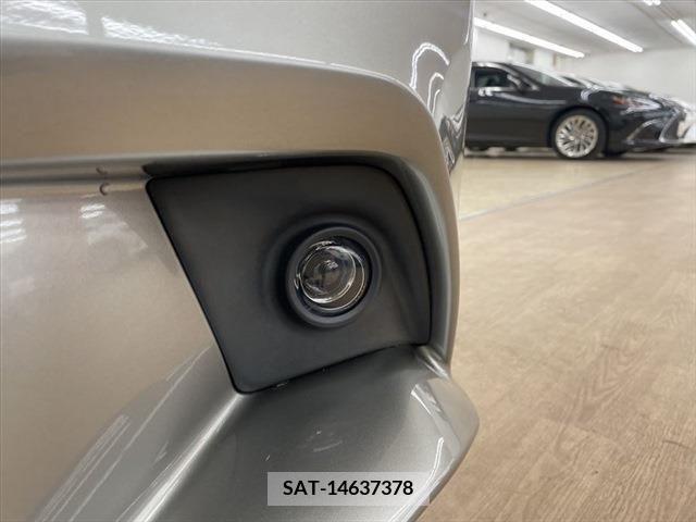Lexus IS 2013-06 205871-10