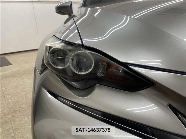 Lexus IS 2013-06 205871-9