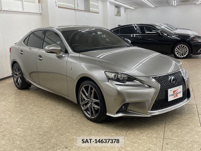 Lexus IS 2013-06 205871-2
