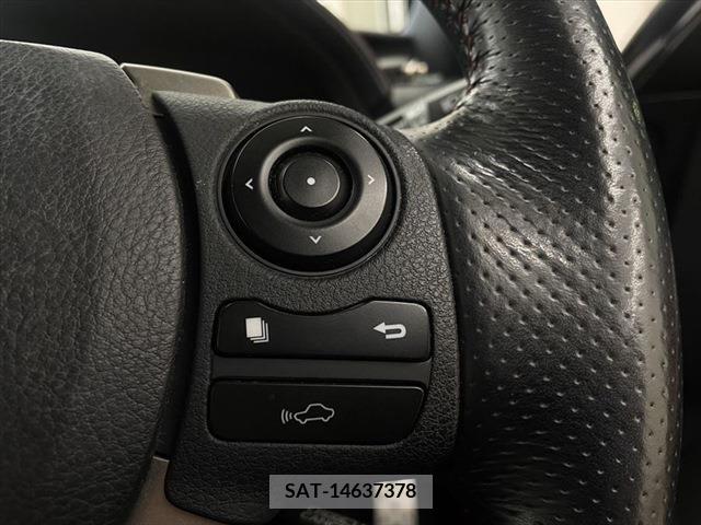 Lexus IS 2013-06 205871-28
