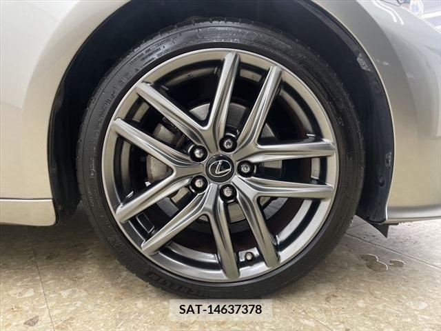 Lexus IS 2013-06 205871-14