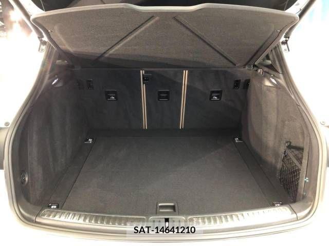 Porsche MACAN 2022-09 281564-12