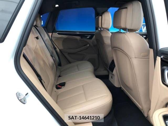 Porsche MACAN 2022-09 281564-9