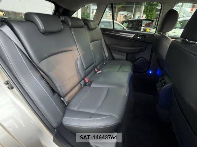 Subaru OUTBACK 2016-11 330622-9