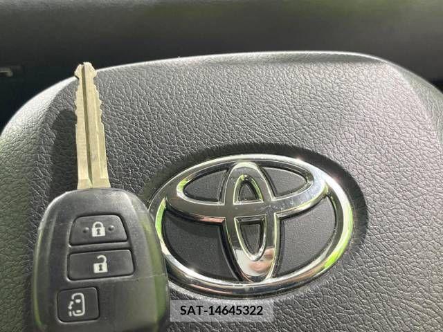 Toyota SIENTA 2016-12 336030-6
