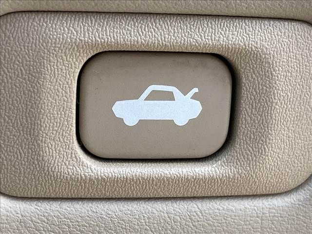 Toyota CROWN SEDAN 2009-08 26732-6