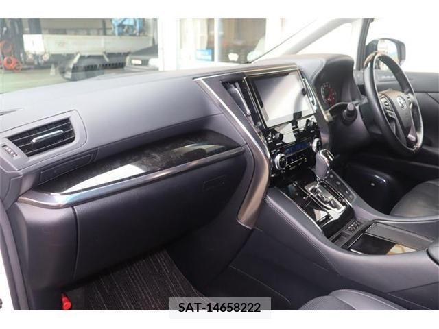 Toyota ALPHARD 2019-01 299465-6
