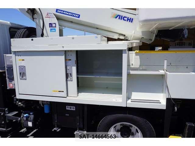 Mitsubishi CANTER 2017-11 302613-15