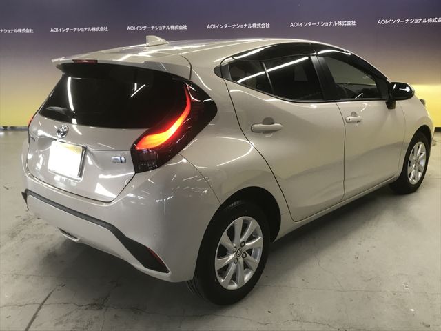 Toyota AQUA 2021-11 27700-6