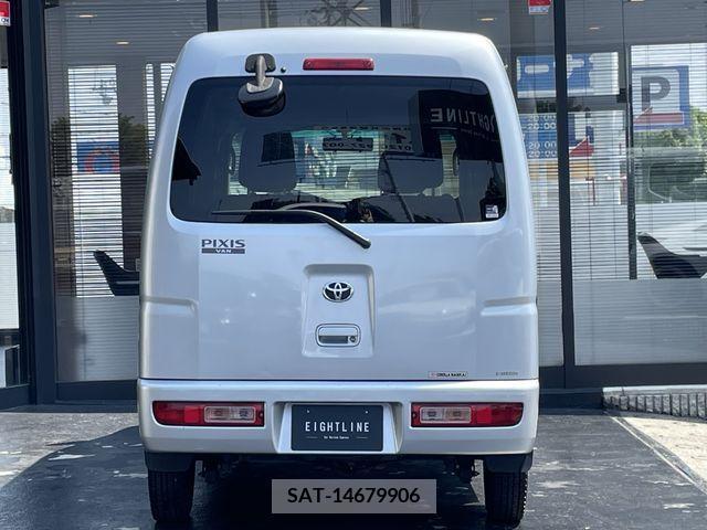 Toyota PIXIS VAN 2013-04 281457-6
