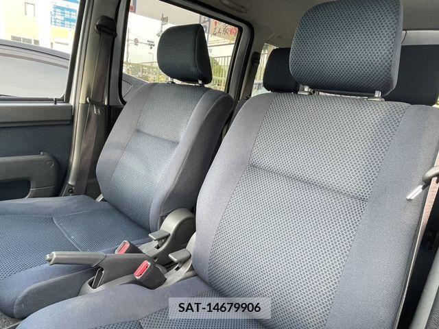 Toyota PIXIS VAN 2013-04 281457-19