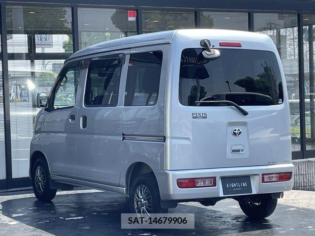 Toyota PIXIS VAN 2013-04 281457-5